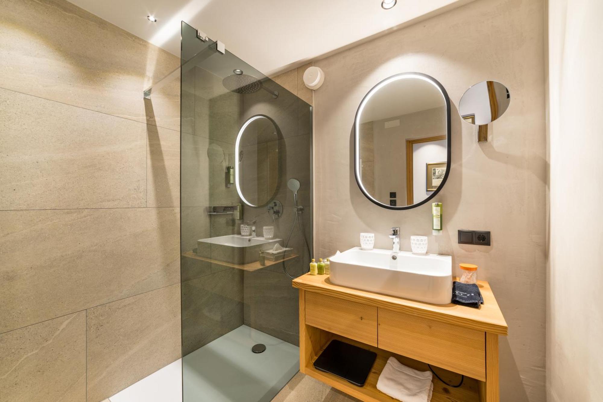Mirabell Dolomites Hotel - Luxury Ayurveda & Spa Olang 外观 照片