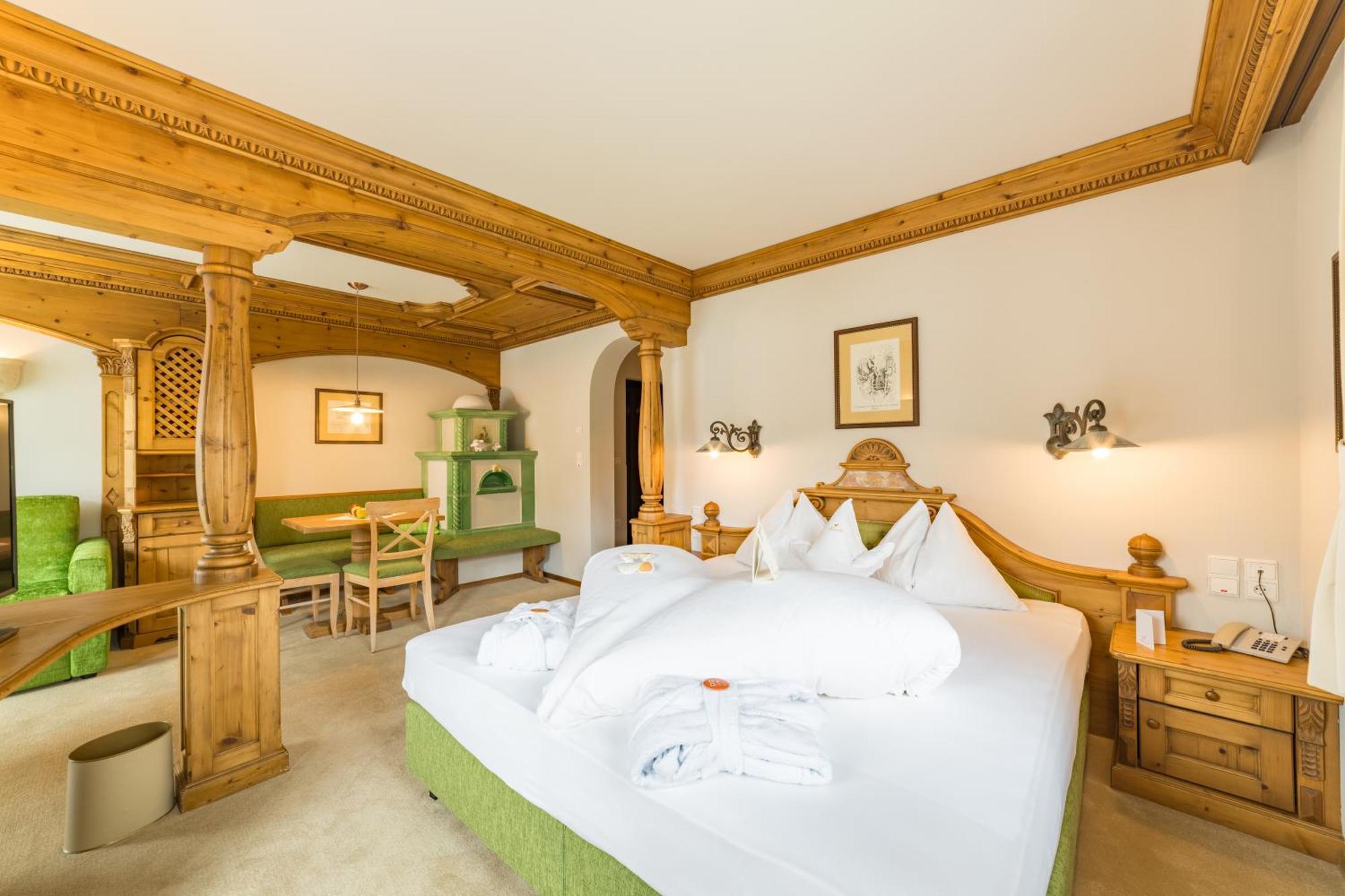 Mirabell Dolomites Hotel - Luxury Ayurveda & Spa Olang 外观 照片