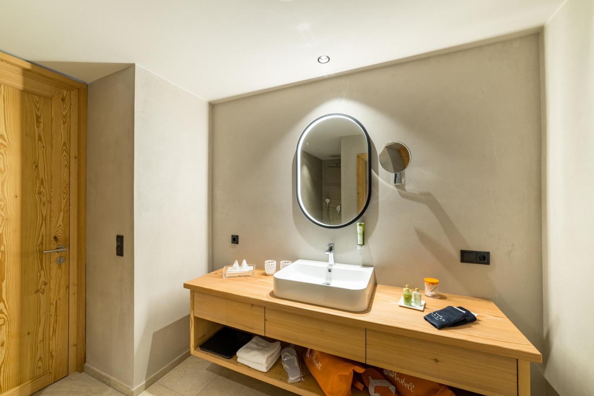 Mirabell Dolomites Hotel - Luxury Ayurveda & Spa Olang 外观 照片