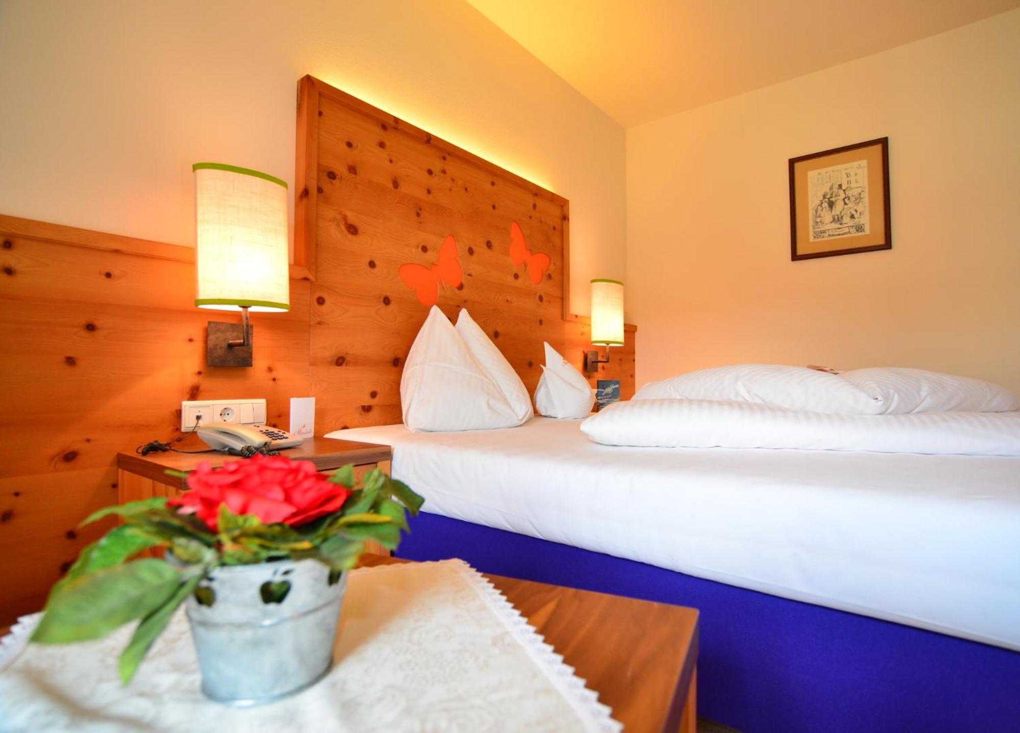 Mirabell Dolomites Hotel - Luxury Ayurveda & Spa Olang 外观 照片