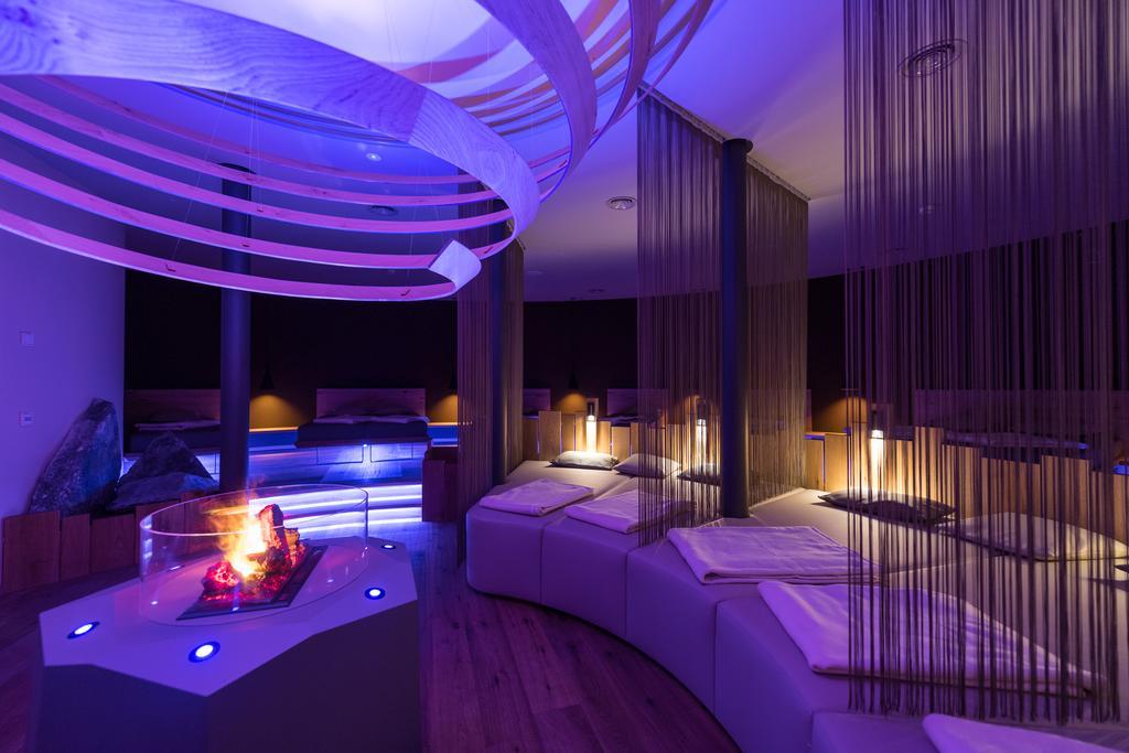 Mirabell Dolomites Hotel - Luxury Ayurveda & Spa Olang 外观 照片