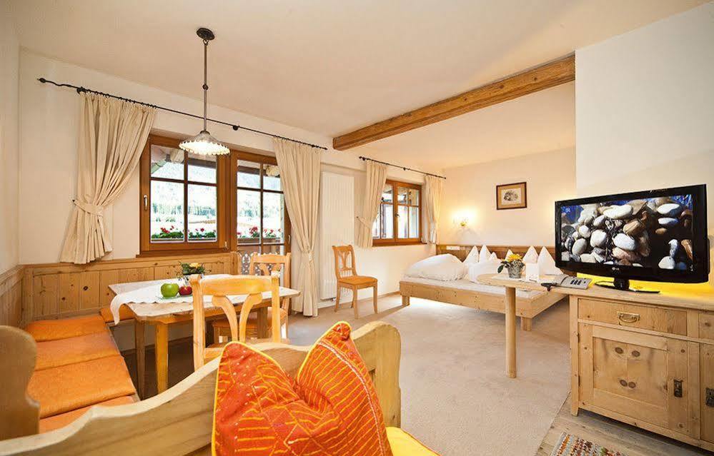 Mirabell Dolomites Hotel - Luxury Ayurveda & Spa Olang 外观 照片
